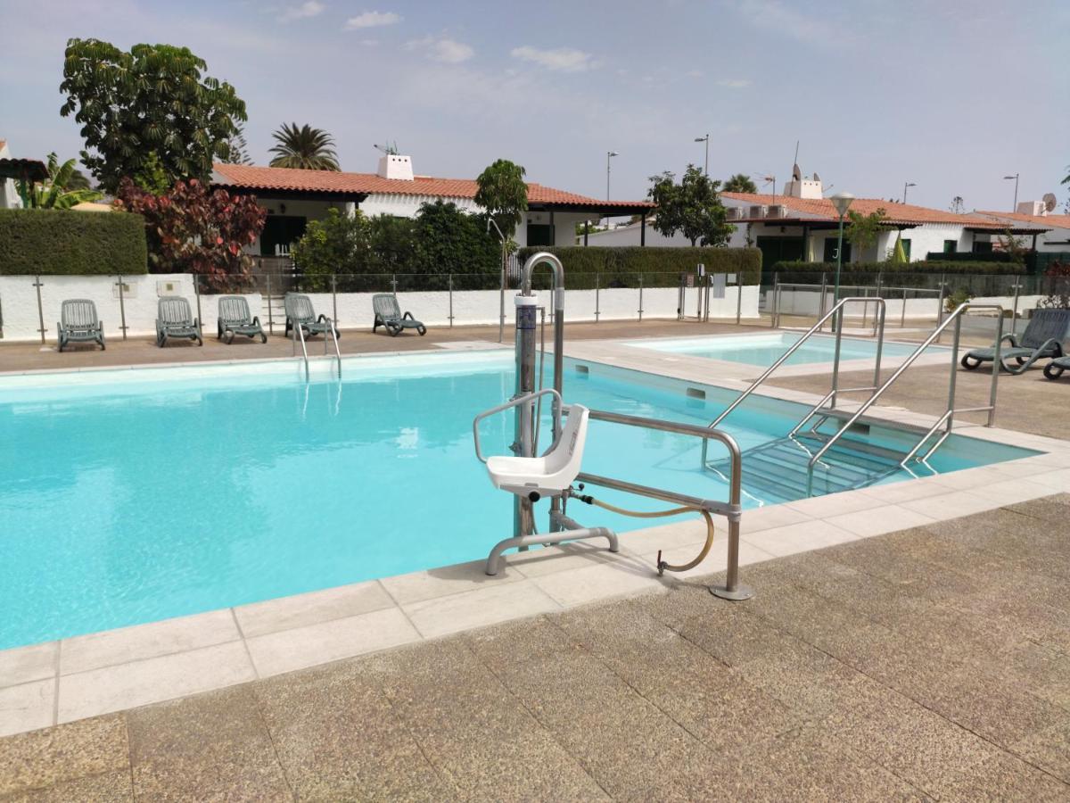 Bungalow With Private Garden Nex To Yumbo Center Villa Maspalomas  Esterno foto